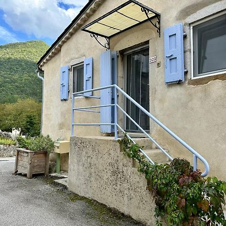Maison De Village Aux Portes Du Vercors Chamaloc Buitenkant foto