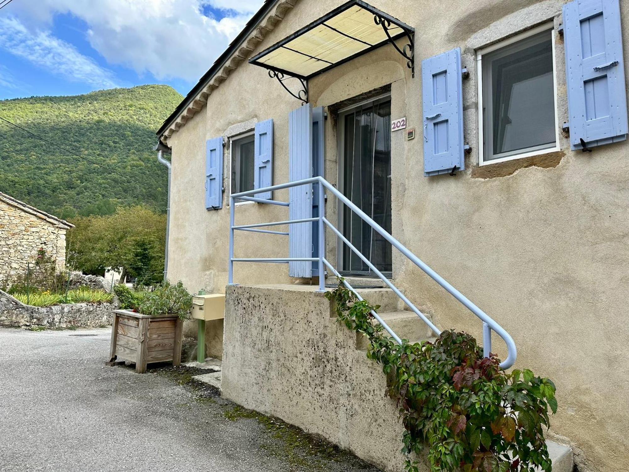 Maison De Village Aux Portes Du Vercors Chamaloc Buitenkant foto