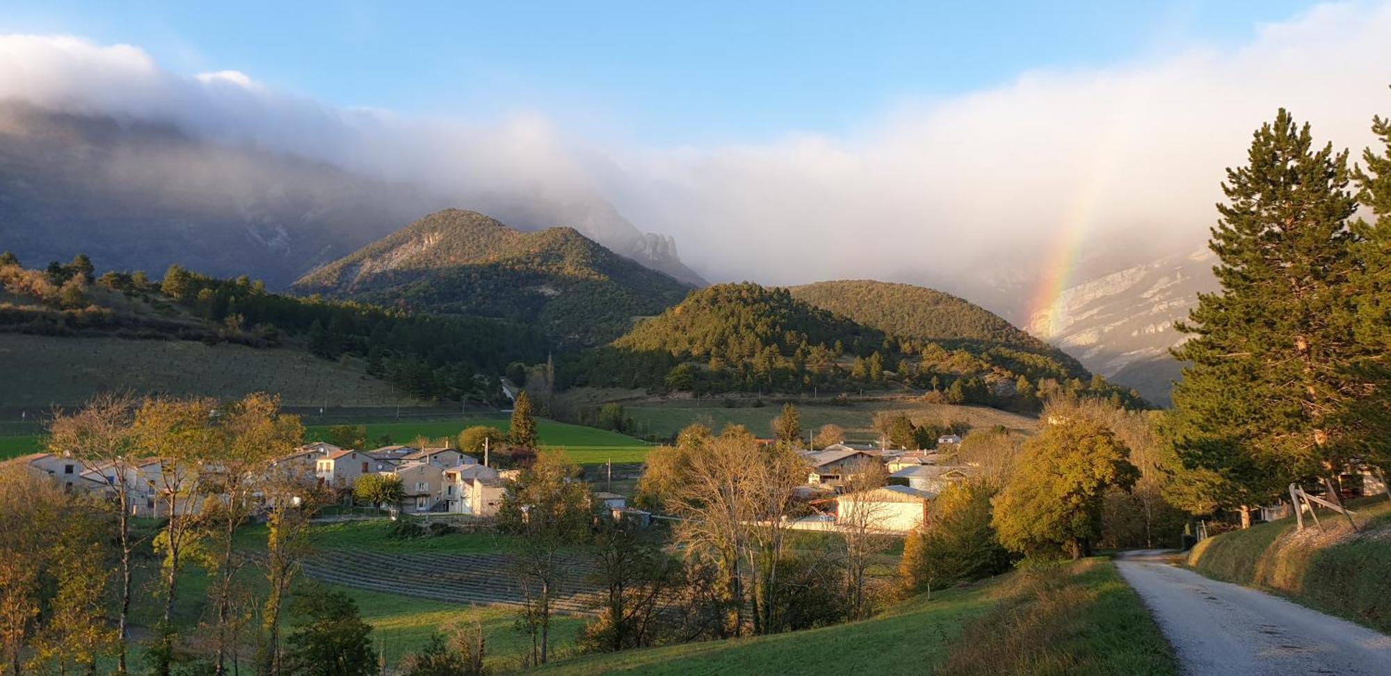 Maison De Village Aux Portes Du Vercors Chamaloc Buitenkant foto